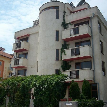 Hotel Neven Primorsko Luaran gambar