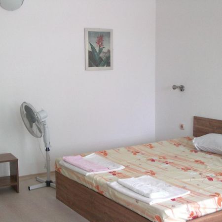 Hotel Neven Primorsko Luaran gambar