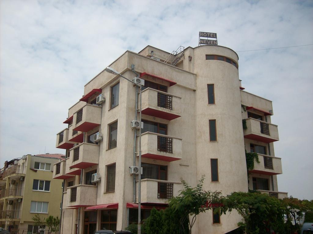 Hotel Neven Primorsko Luaran gambar