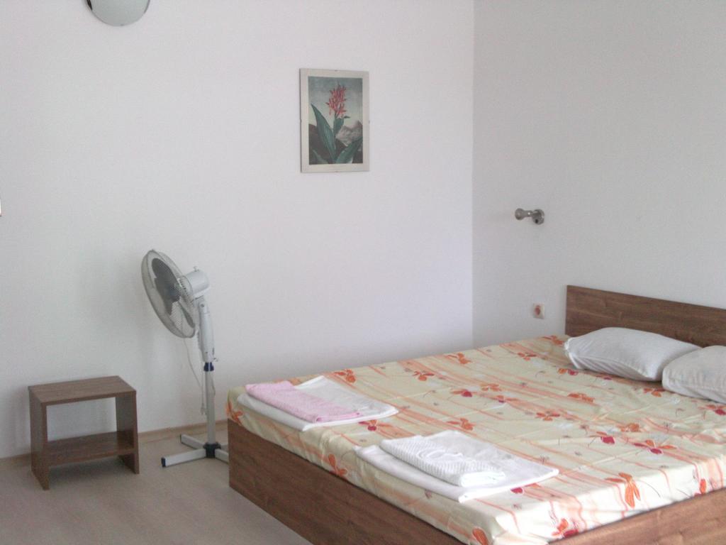 Hotel Neven Primorsko Luaran gambar